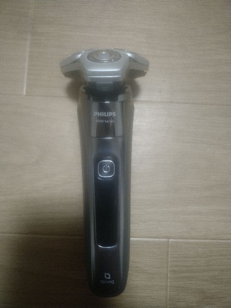 フィリップス9000　PHILIPS　電気シェーバー　2025製 肌にやさしい】PHILIPS フィリップス 電気シェーバー 9000シリーズ 72
