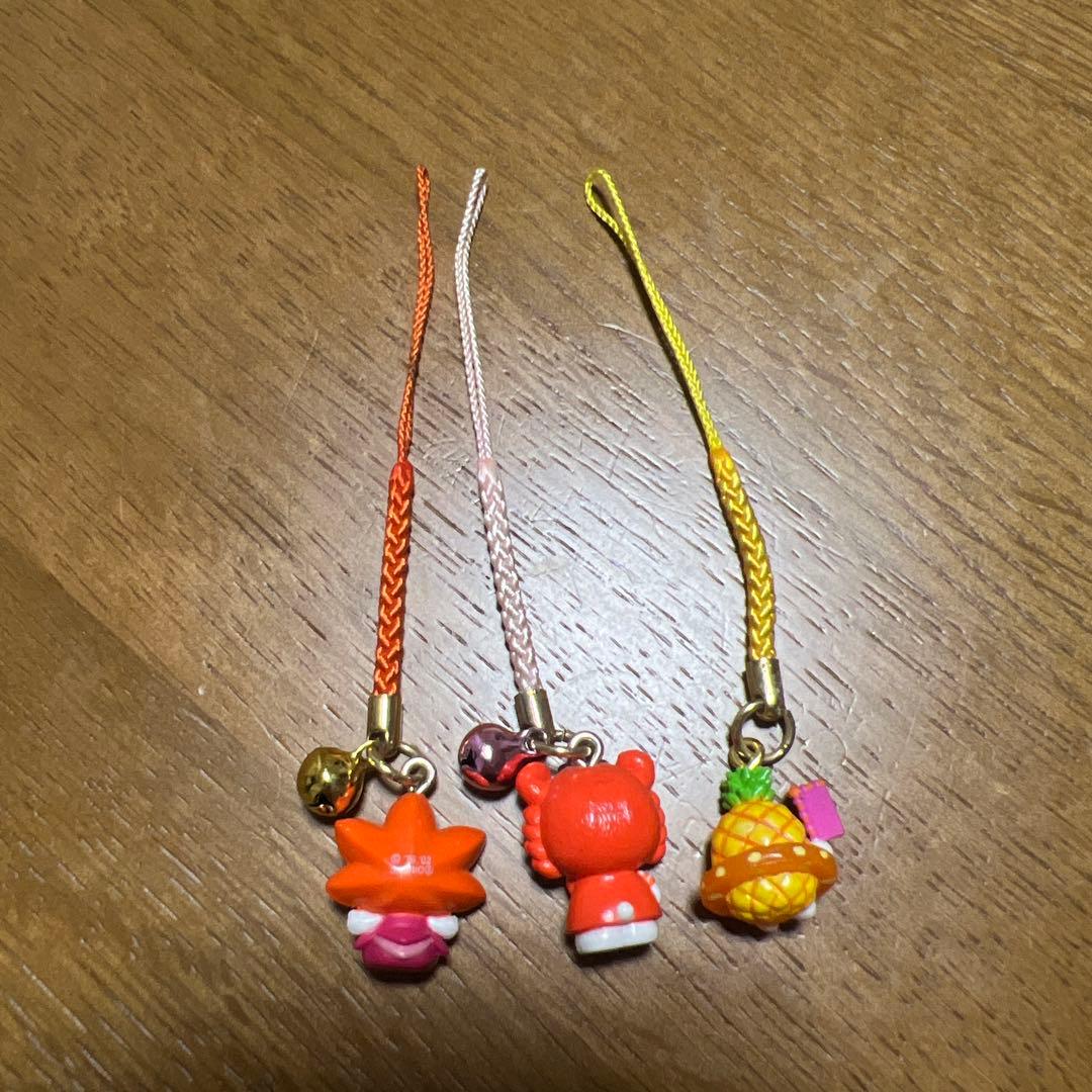 ご当地キティ ストラップ 3個セット - メルカリ