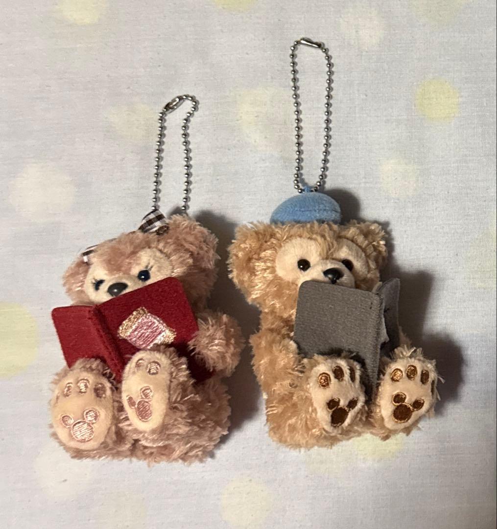 オータムストーリーブック ダッフィー、シェリーメイ 夢中になっていたジェラトーニとシェリーメイは思わずぶつかってしまい