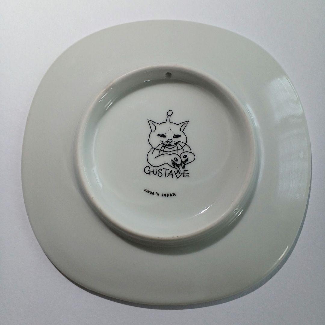 ヒグチユウコ 九谷焼 絵皿 ギュスターヴくんと本 ボリス雑貨店 - メルカリ