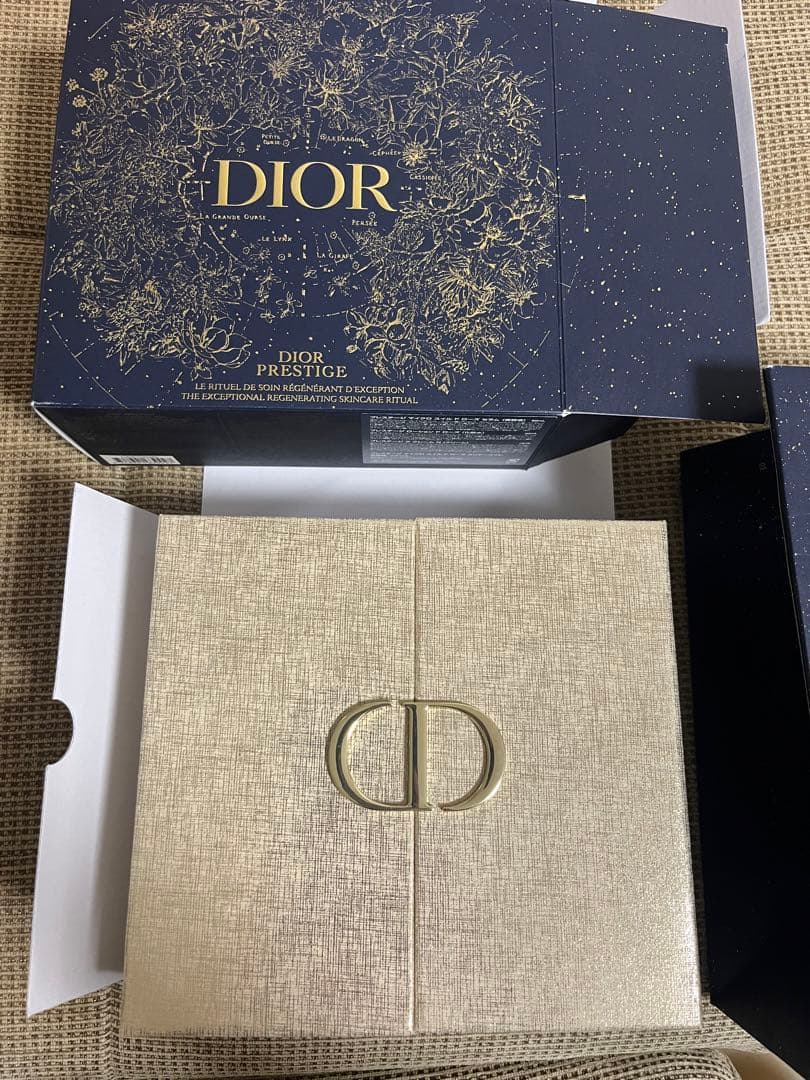 ディオール プレステージ マイクロ ユイル ド ローズ ホリデーコフレ