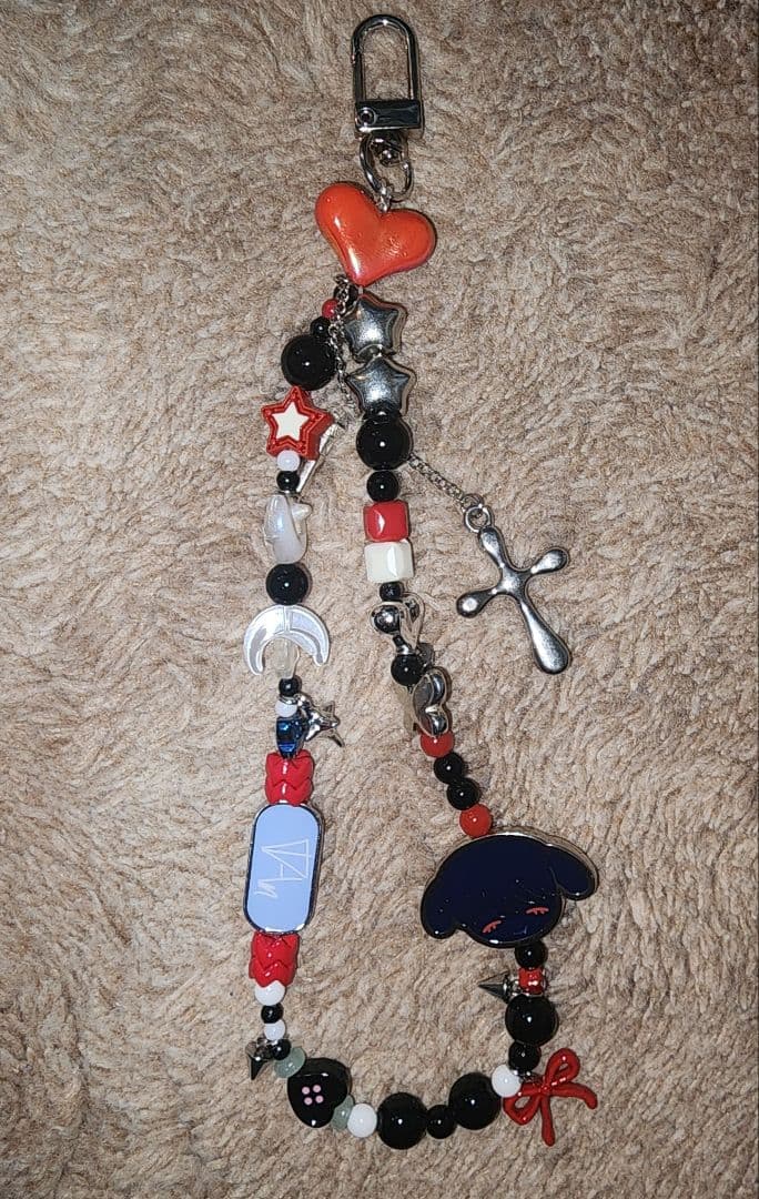 エイステ 兎シリーズ イヴァン スマホハンドストラップ ALIEN STAGE POP UP STORE in animate | オンリーショップ | 株式会社