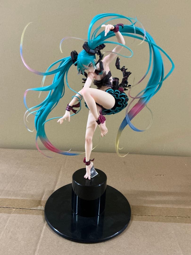 マックスファクトリー 1/7 初音ミク mebae Ver.