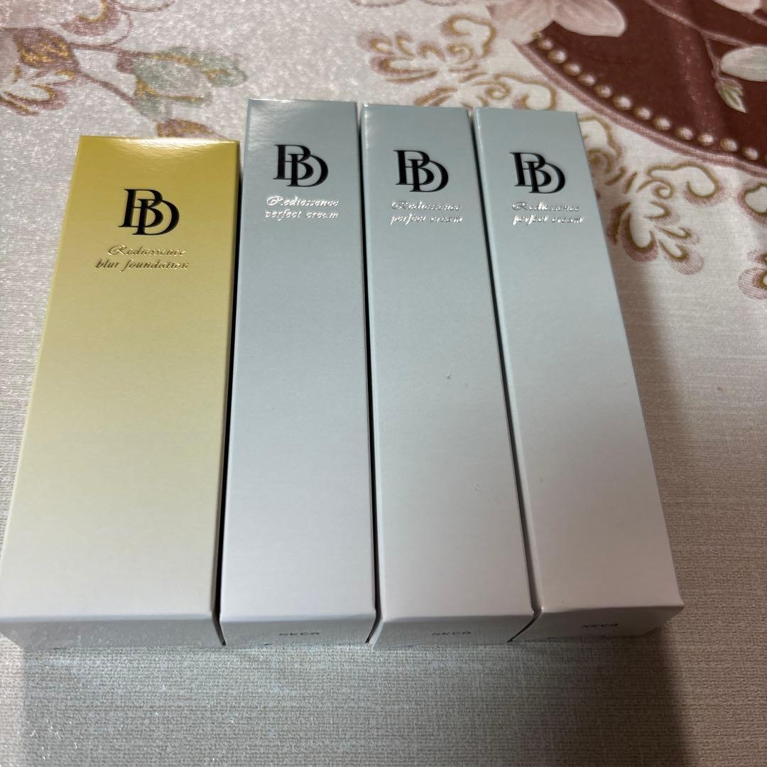 Be Doorパーフェクトクリーム、リキッドファンデーション