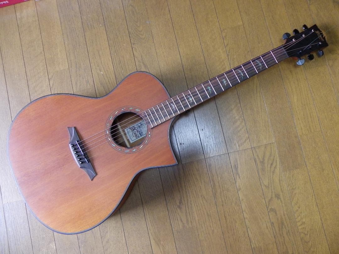 Bromo BAT 4MCE マホガニー単板トップ、エレアコ・ギター、中古美品