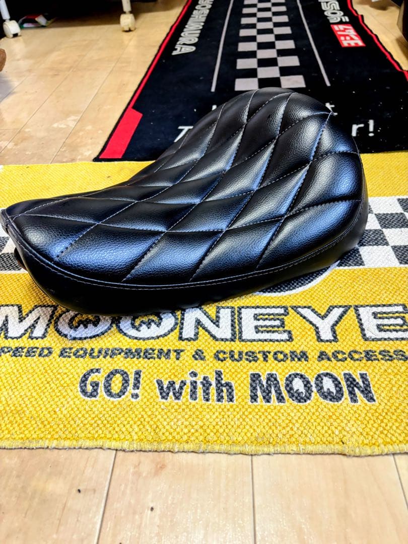 目玉 絶版 イージーライダース ダイアゴラムソロシート ハーレースポーツスター