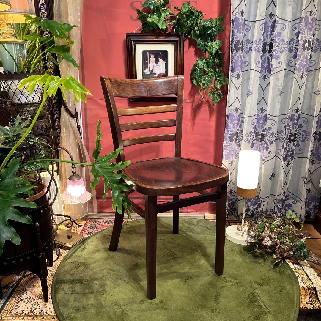 Sale ２脚セット　ヴィンテージ 曲木　ベントウッドチェア　軽量カフェチェア