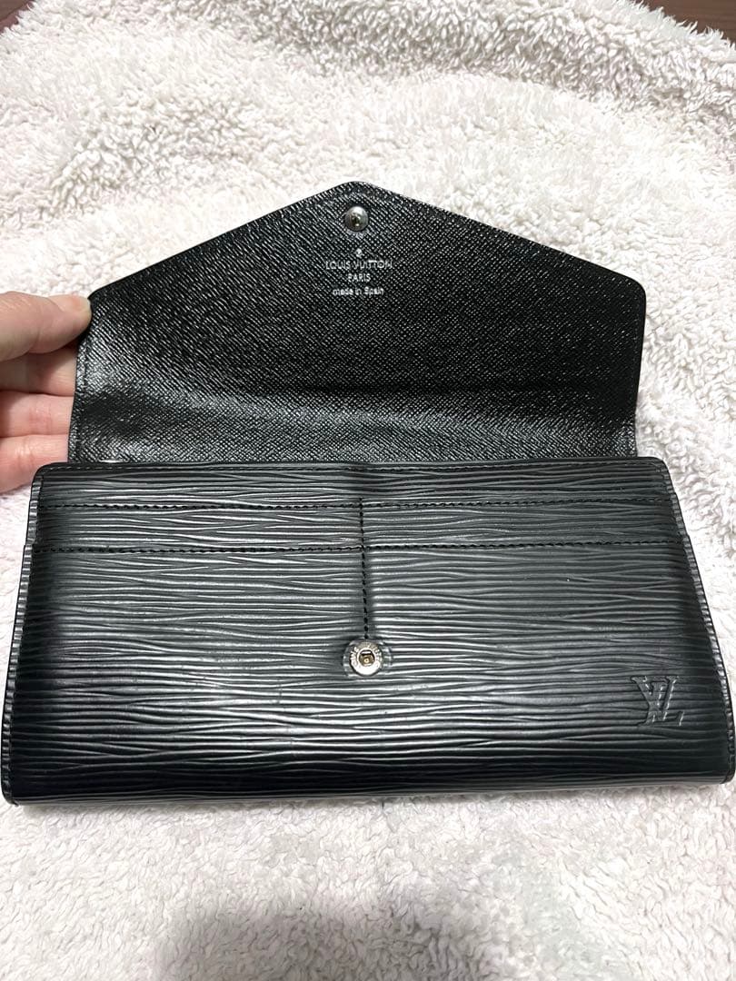 ルイヴィトン LOUIS VUITTON 長財布 ブラック エピ - メルカリ