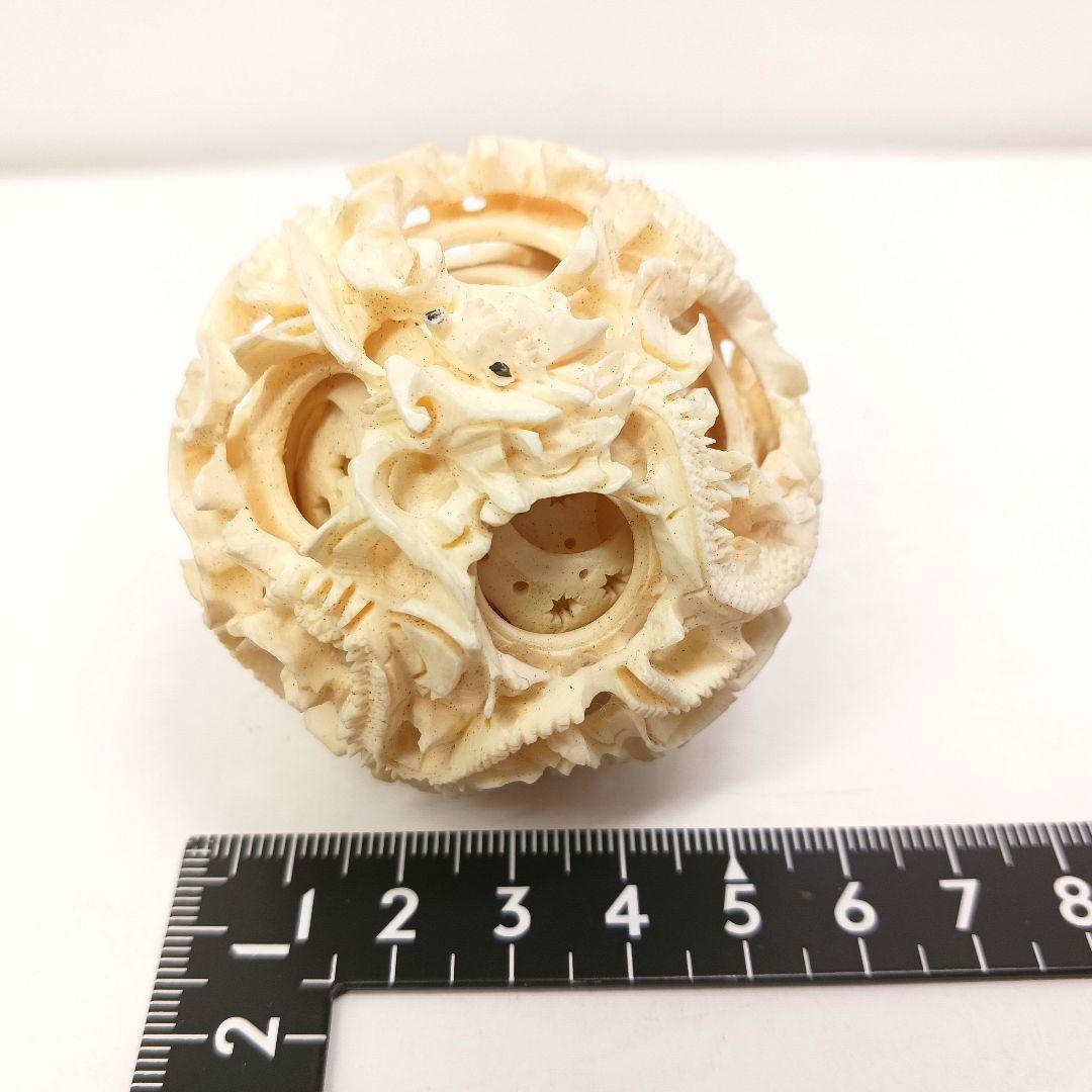 Y777-2 高級彫刻 極上 天球 象細工台座 透かし彫り 総重量115g