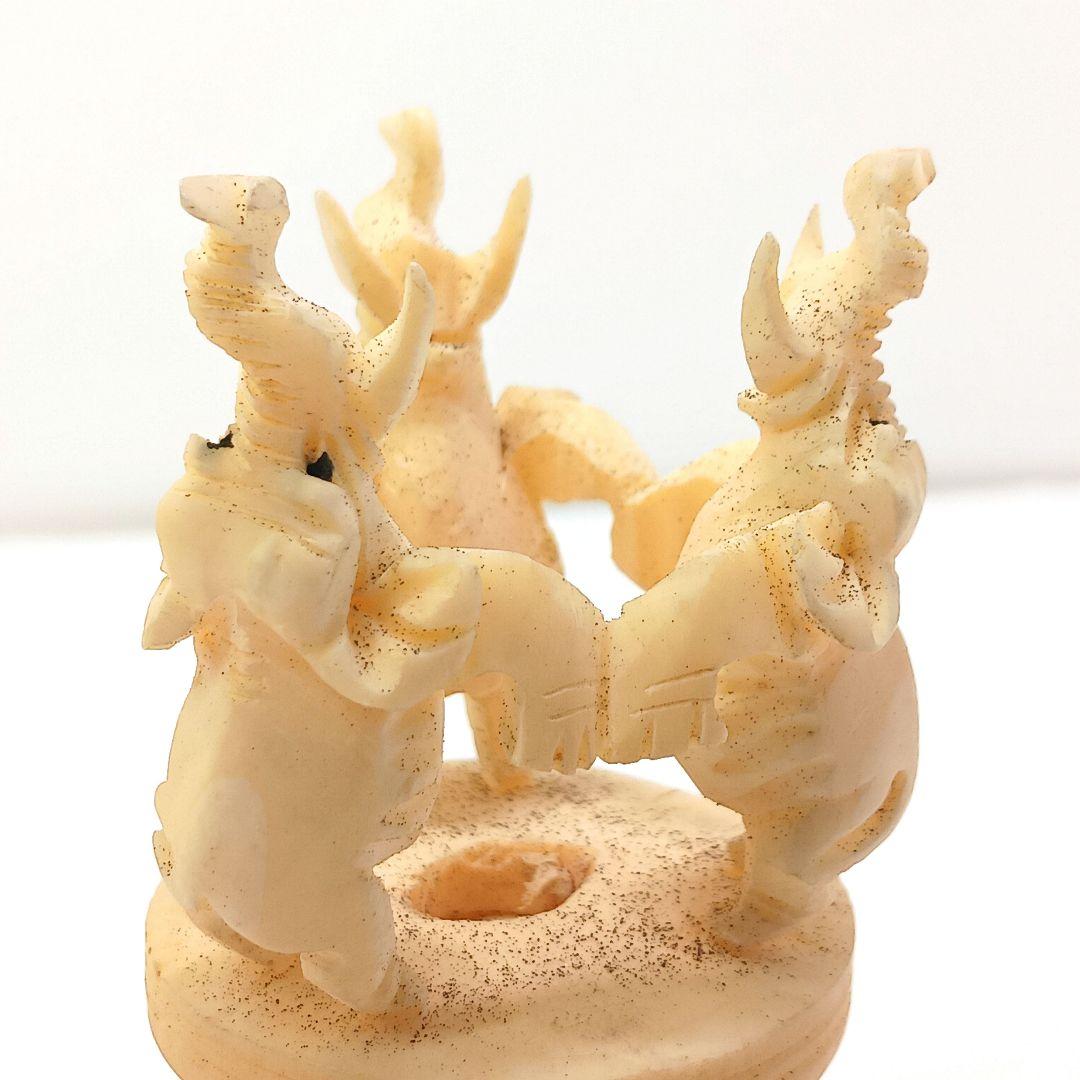 Y777-2 高級彫刻 極上 天球 象細工台座 透かし彫り 総重量115g