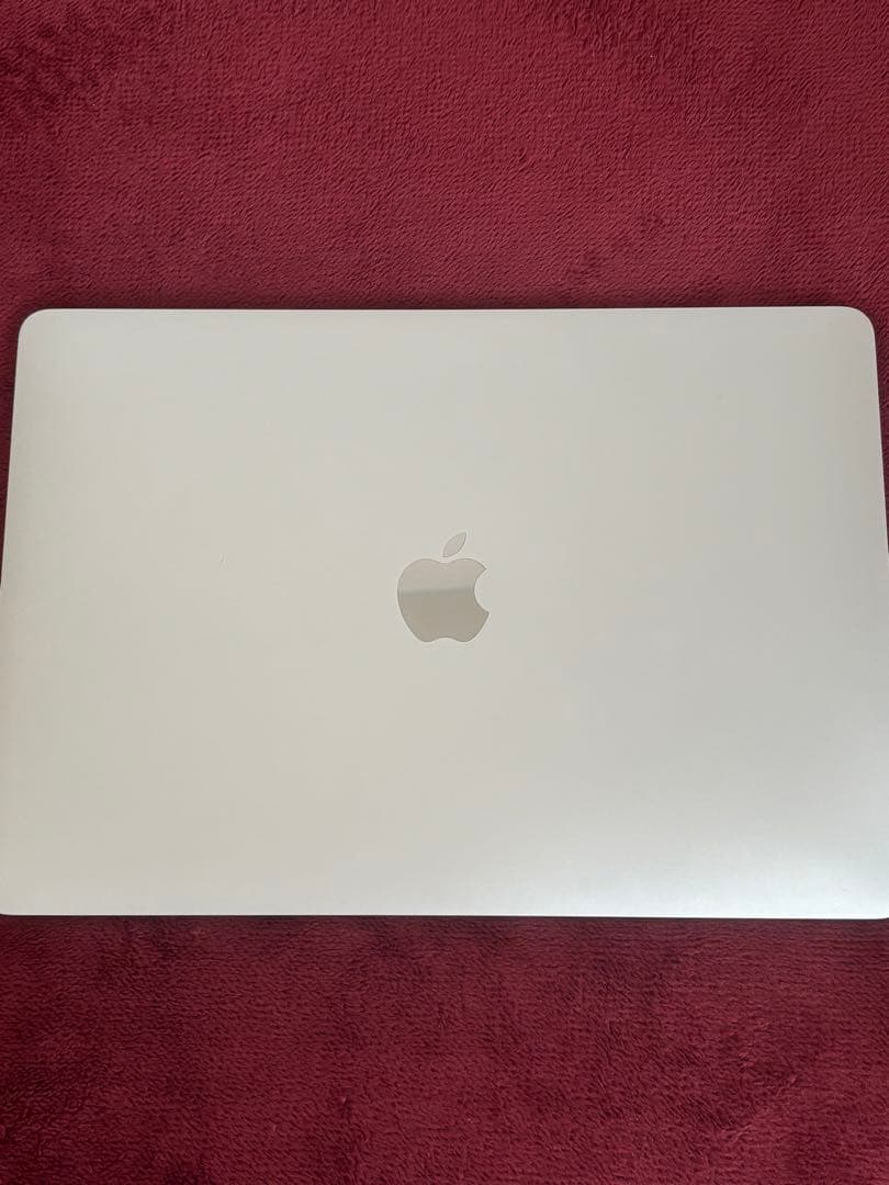 Apple MacBook Pro 13インチ シルバー　2020