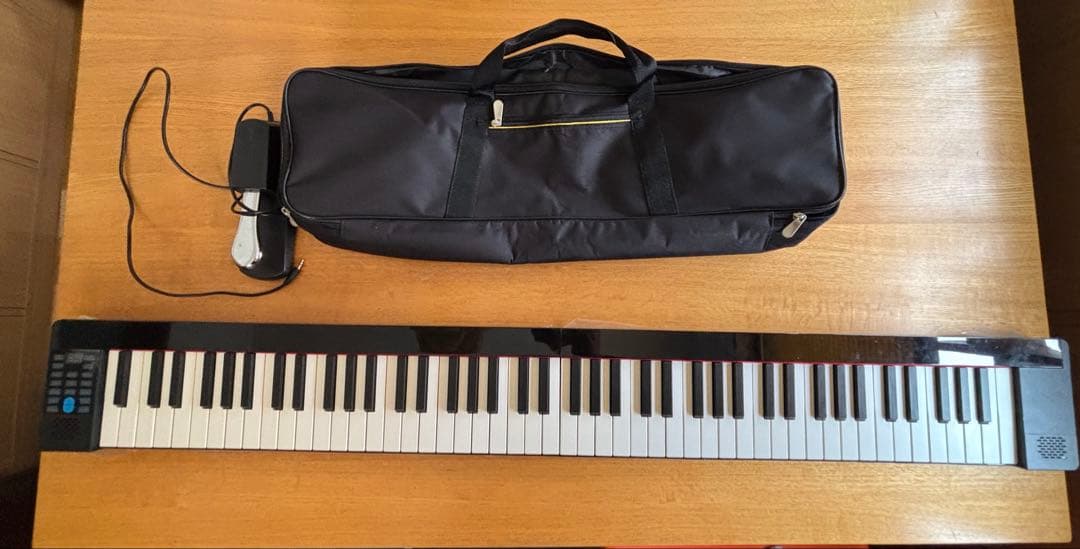 longeye fold 88鍵盤　折り畳み式の電子ピアノ　ペダル　ケース付き
