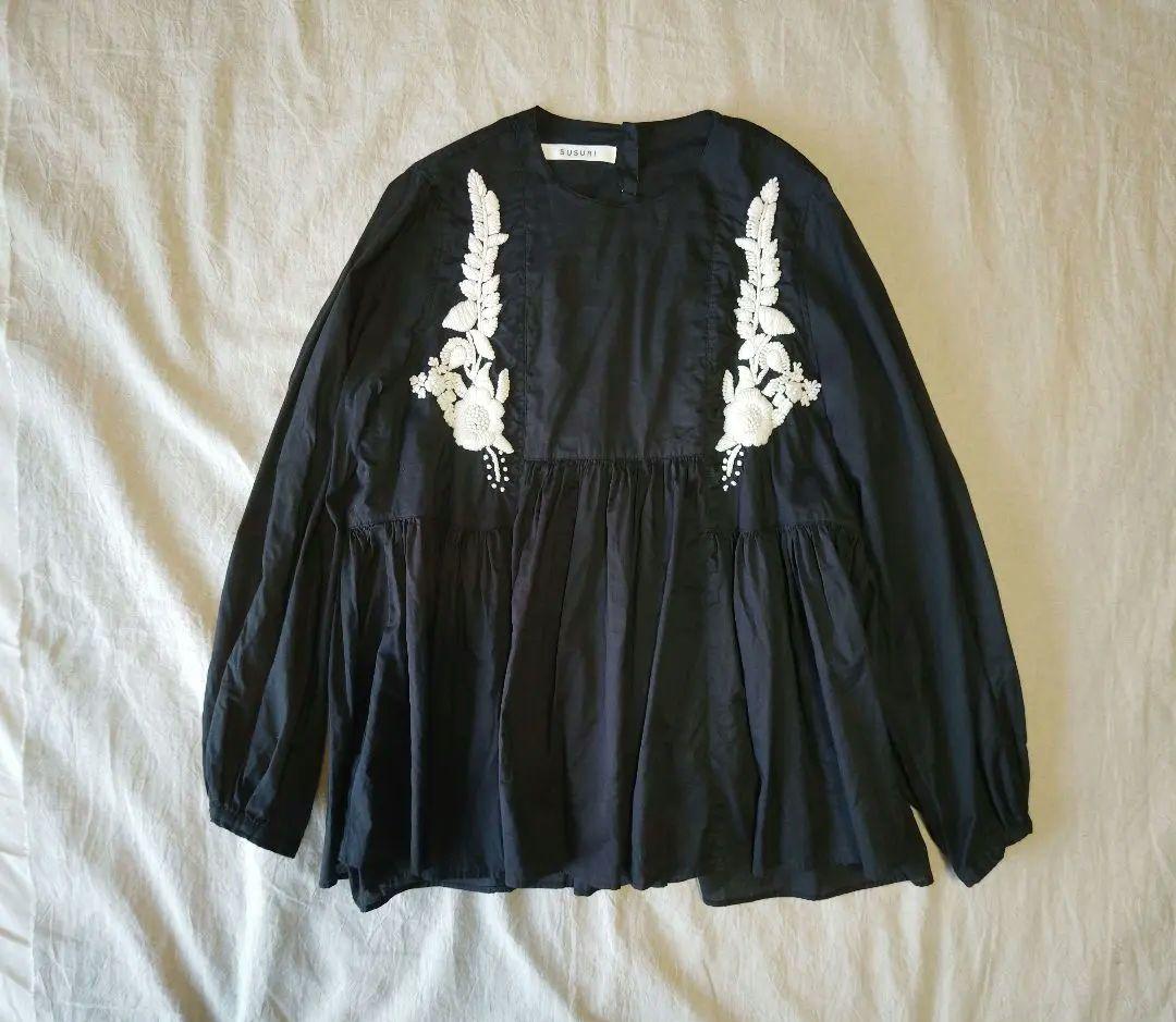 susuri ススリ リヴブラウス ギャザー 刺繍