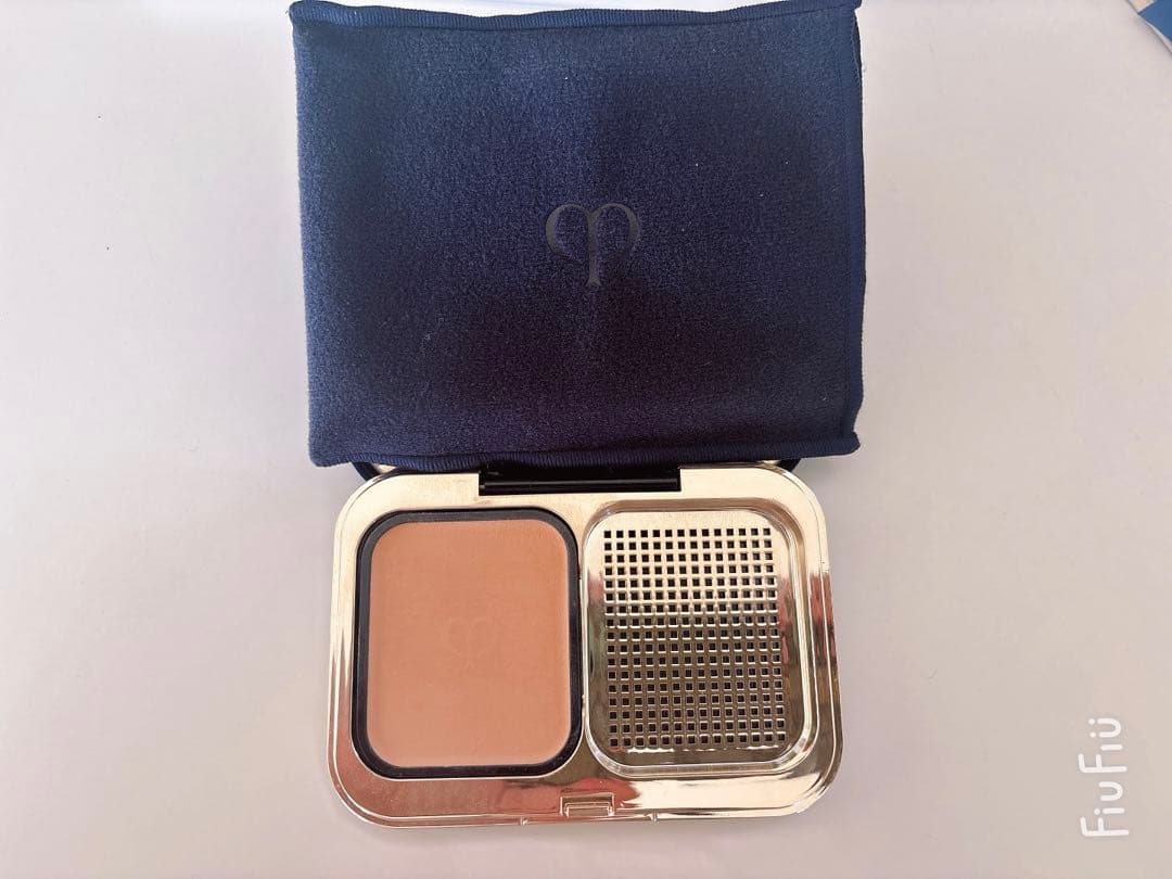 クレドポーボーテ タンプードルエクラII ピンクオークル10