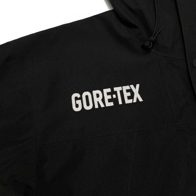 ノースフェイス マウンテンジャケット US限定 ロゴ刺繍(M)黒 180915