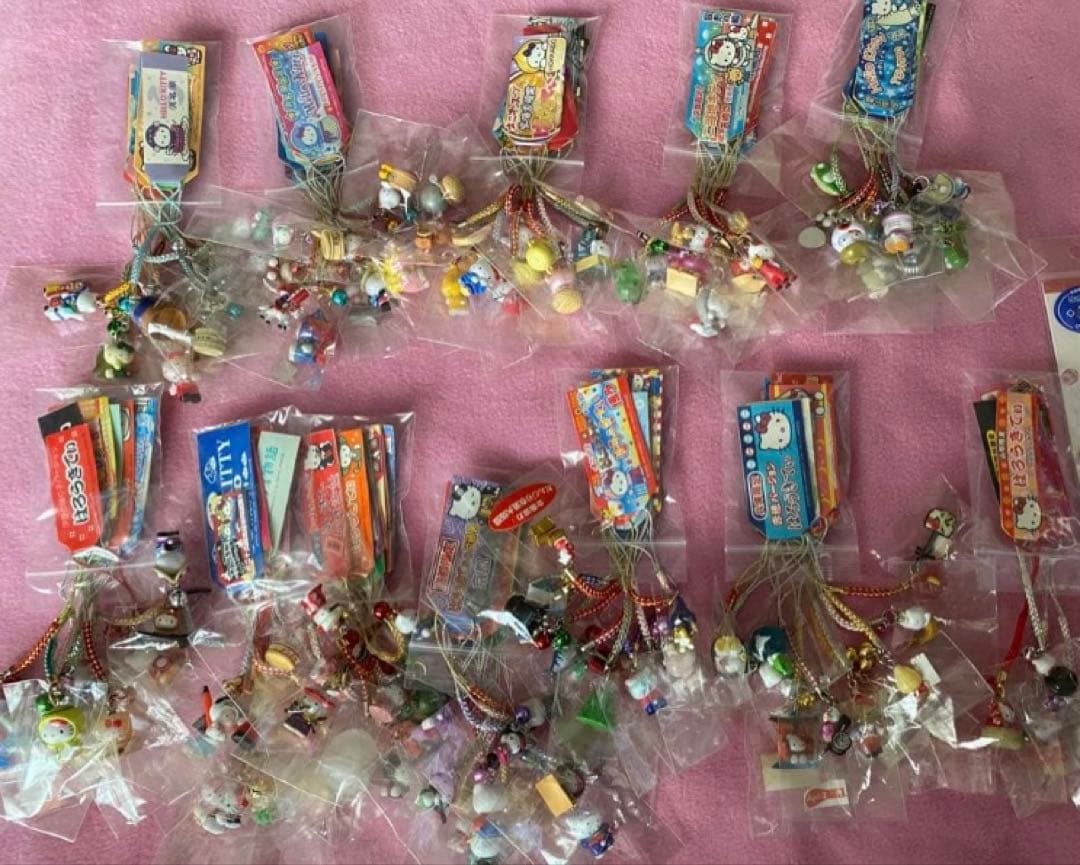 ご当地キティちゃん根付など150個セット