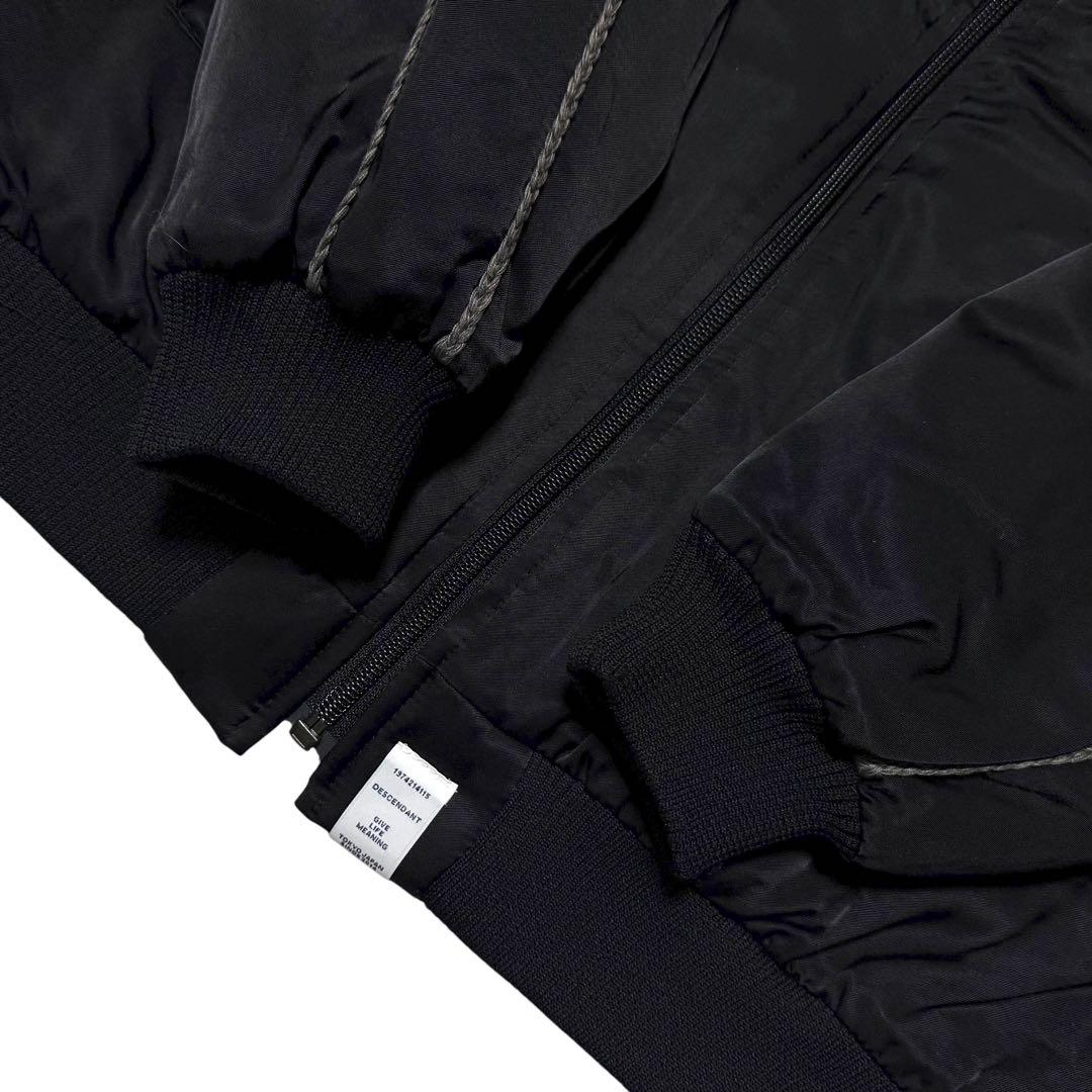 新品タグ付き DESCENDANT ロゴ ワッペン 中綿 ジャケット 黒 2 - メルカリ