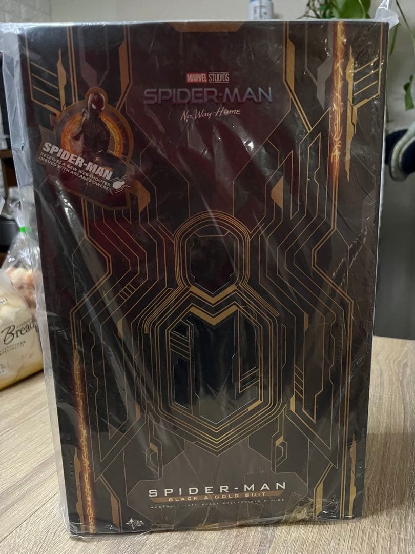 ホットトイズ　スパイダーマン アップグレードスーツ& ブラック＆ゴールドスーツ