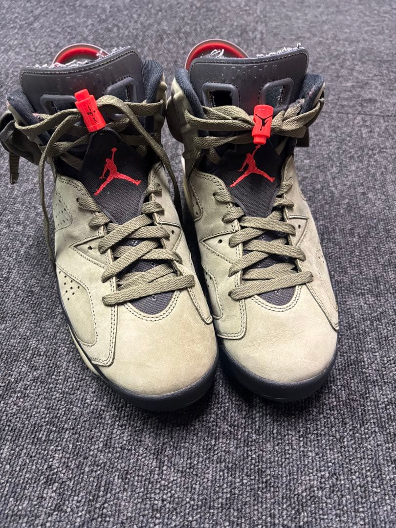 Travis Scott × Nike Air Jordan 6 70$専用