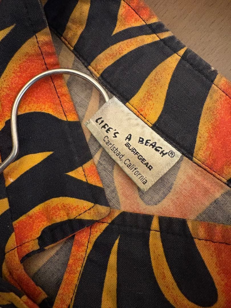 80's LIFE'S A BEACH ファイヤー パターンジャケット - メルカリ