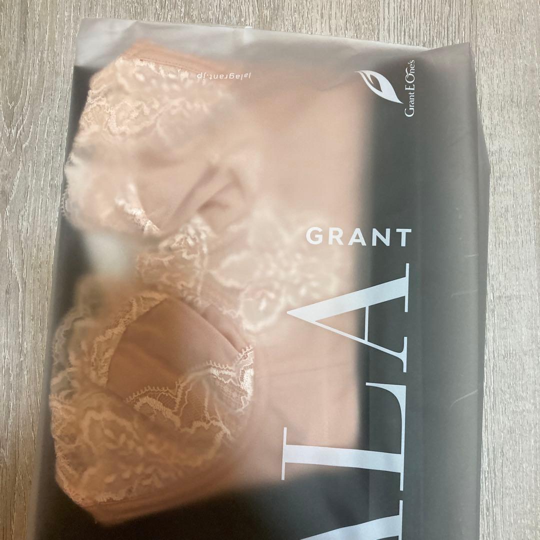 グラントイーワンズ　ブラジャー　アプリコットE75