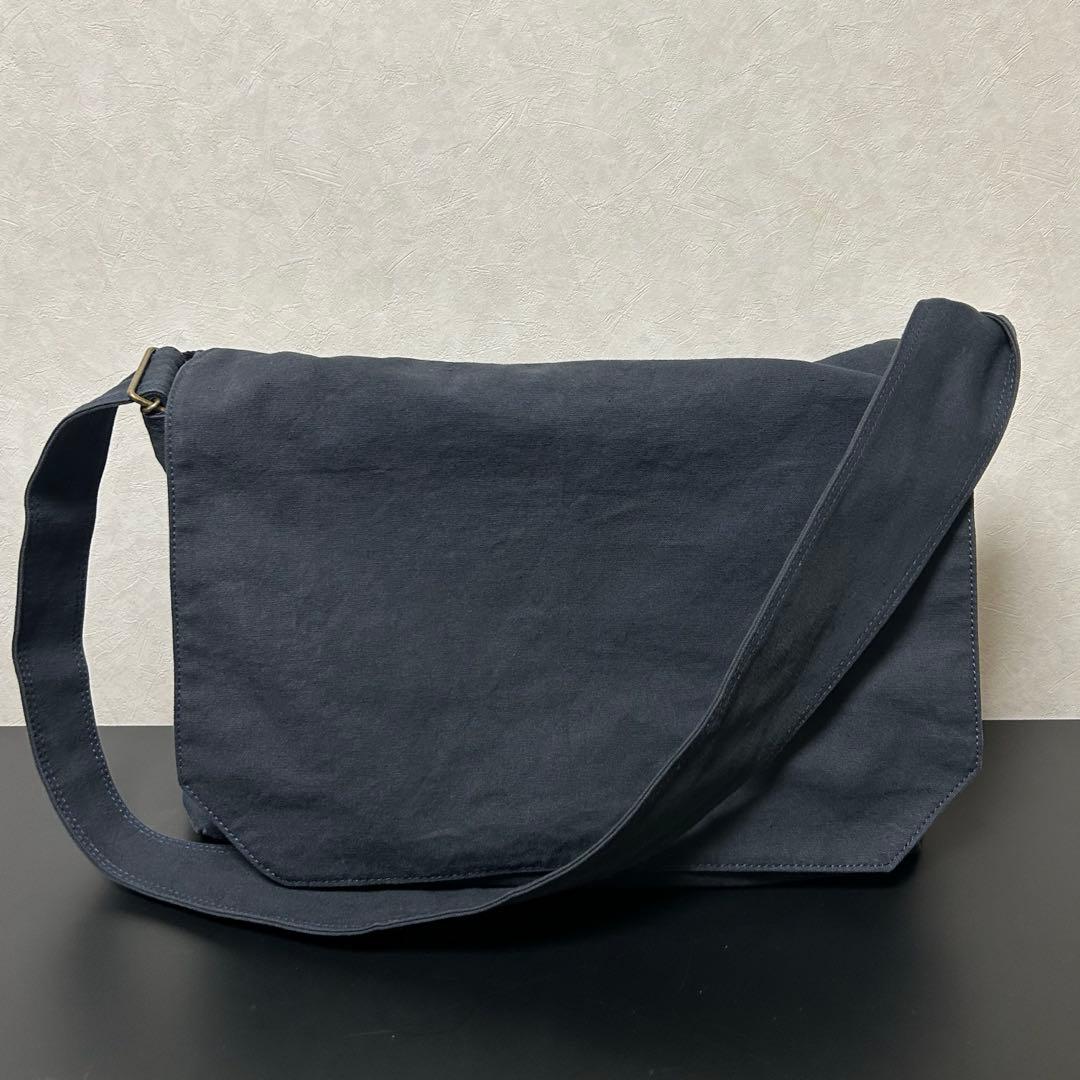 【廃盤】香久山鞄 赤さび染め 帆布 ショルダーバッグ(L) ネイビー 本日は香久山鞄 銀座店からの投稿です 【赤さび染め帆布タケノコ