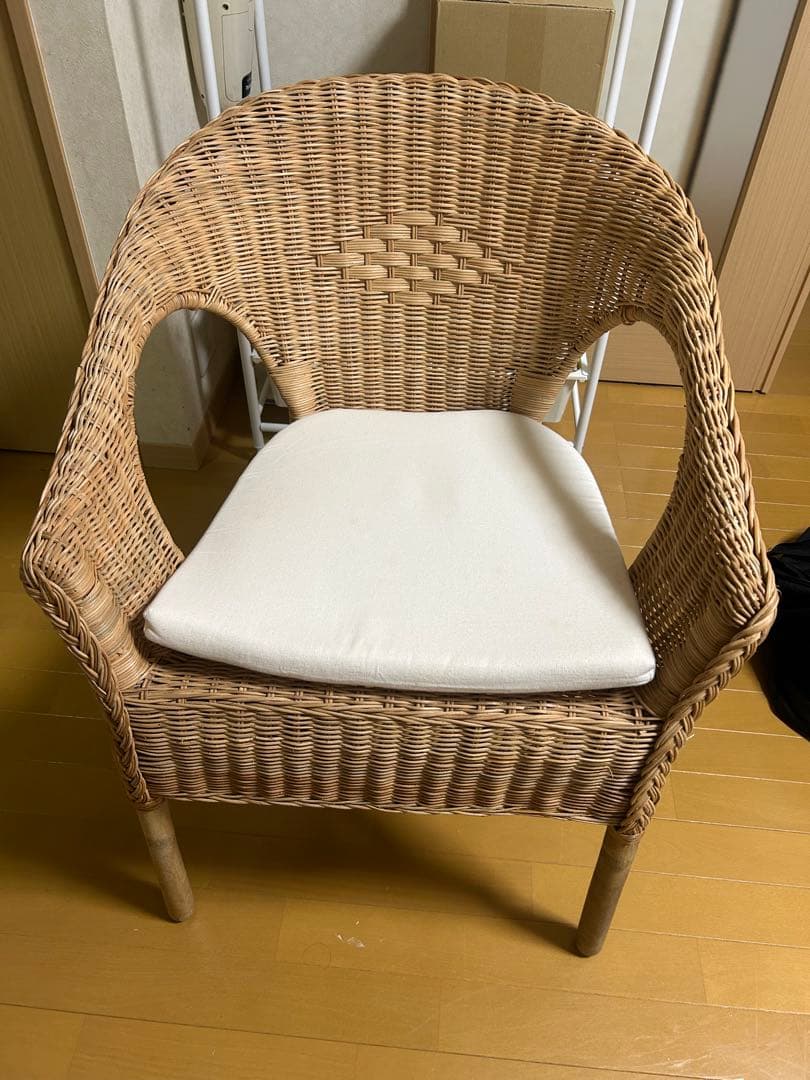 IKEA イケア　AGEN アーゲン　ラタンチェア　籐椅子　①
