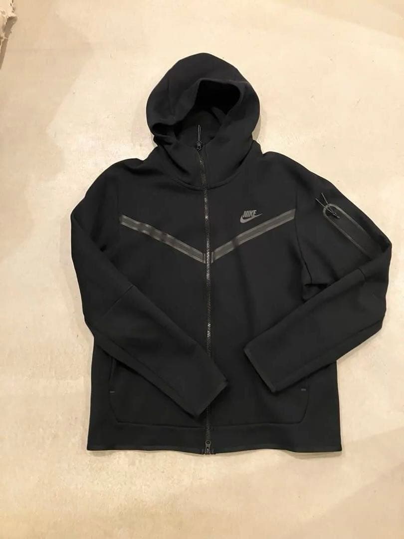 Nike テックフリース セットアップ　サイズXL 大人気！Nike テックフリース セットアップ ☆central cee着用 (Nike