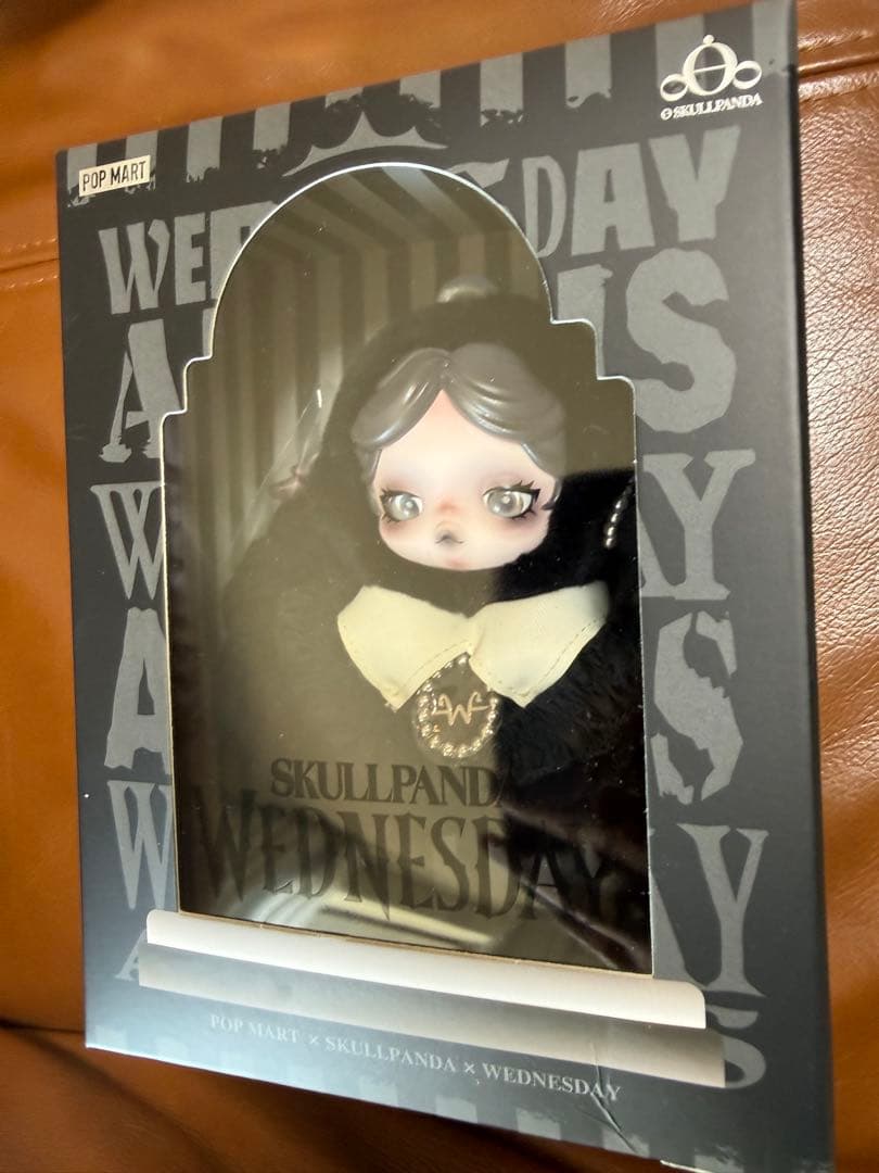 Skullpanda Wednesday 【us限定】スカルパンダ　ウェンズデー SKULLPANDA × Wednesday Plush（Nevermore Academy Uniform Version