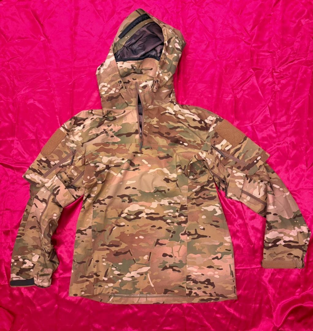 Arc'teryx Leaf Gryphon Large Lサイズ