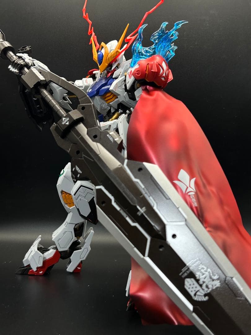 MG ガンダムバルバトスルプス　全塗装済み完成品マント鉄血のオルフェンズ