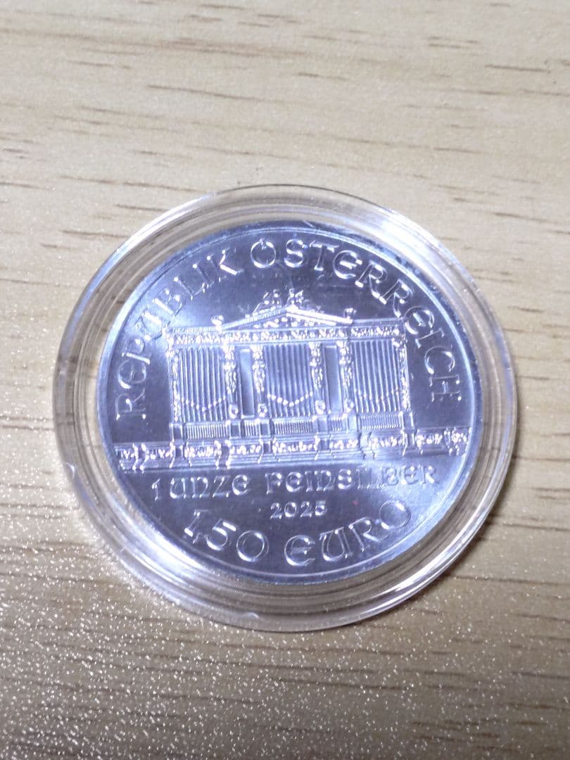 ウィーン・フィルハーモニー 1オンス銀貨 2025年 - メルカリ