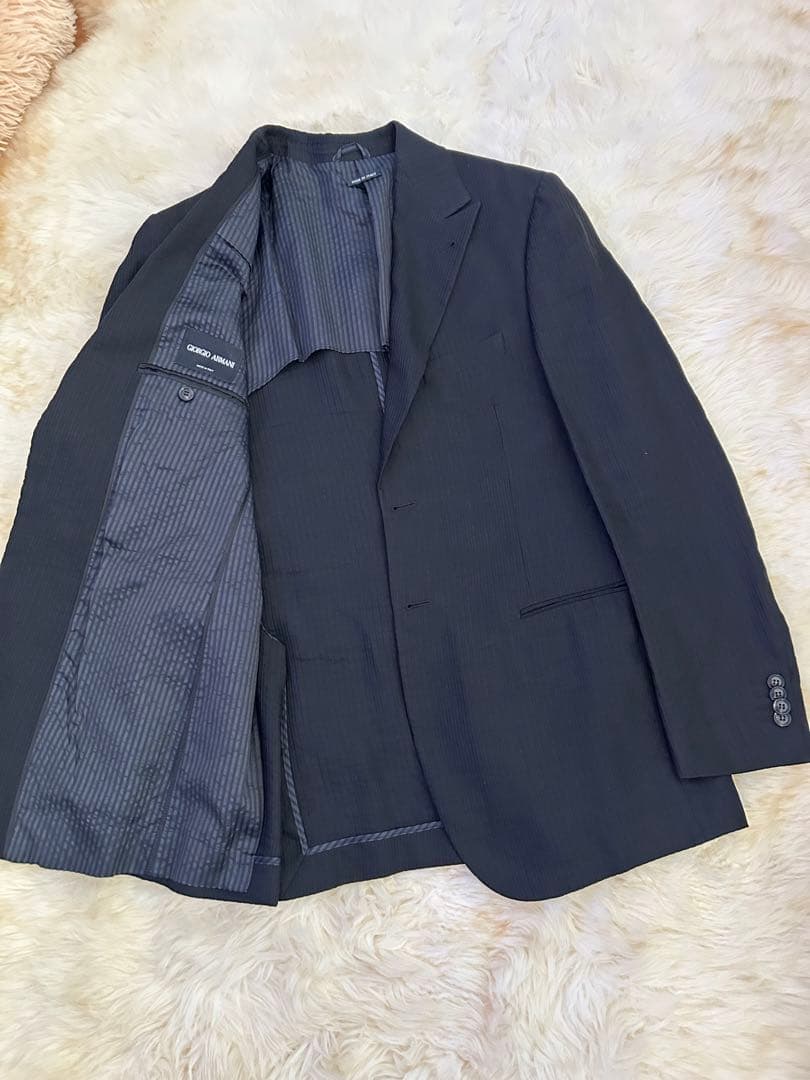 ジョルジオアルマーニ黒の夏用ジャケット美品