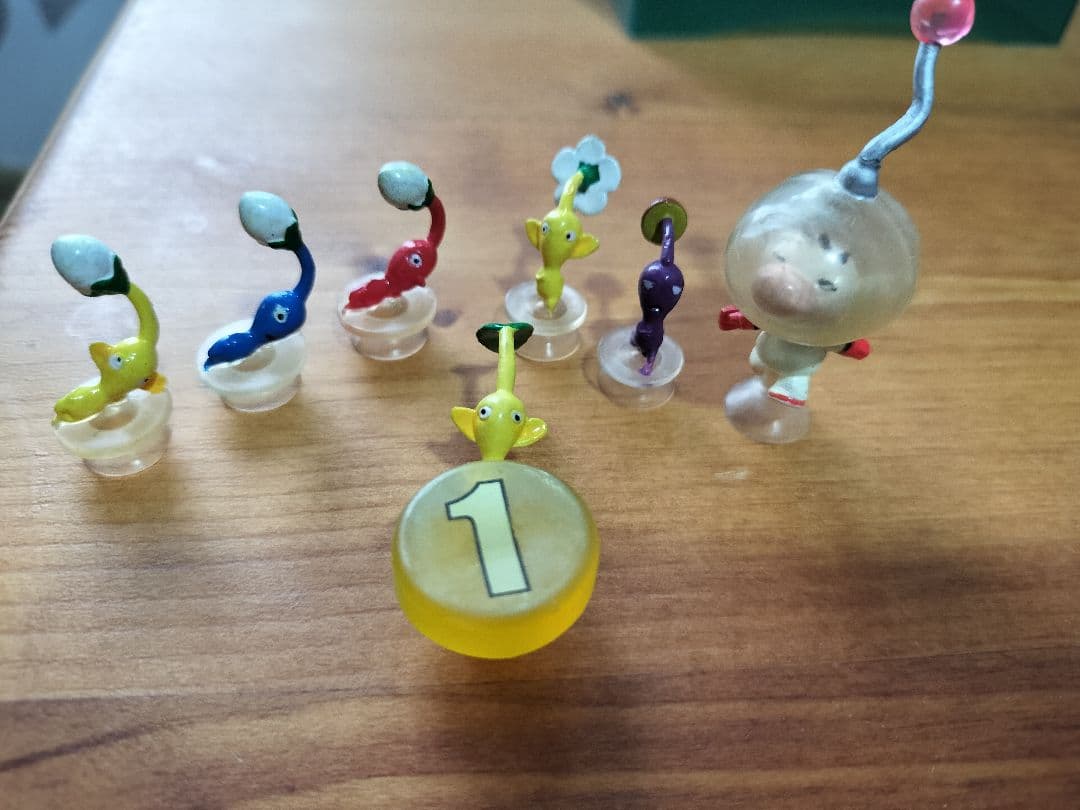 ピクミン ミニチュア 吸盤フィギュア - メルカリ