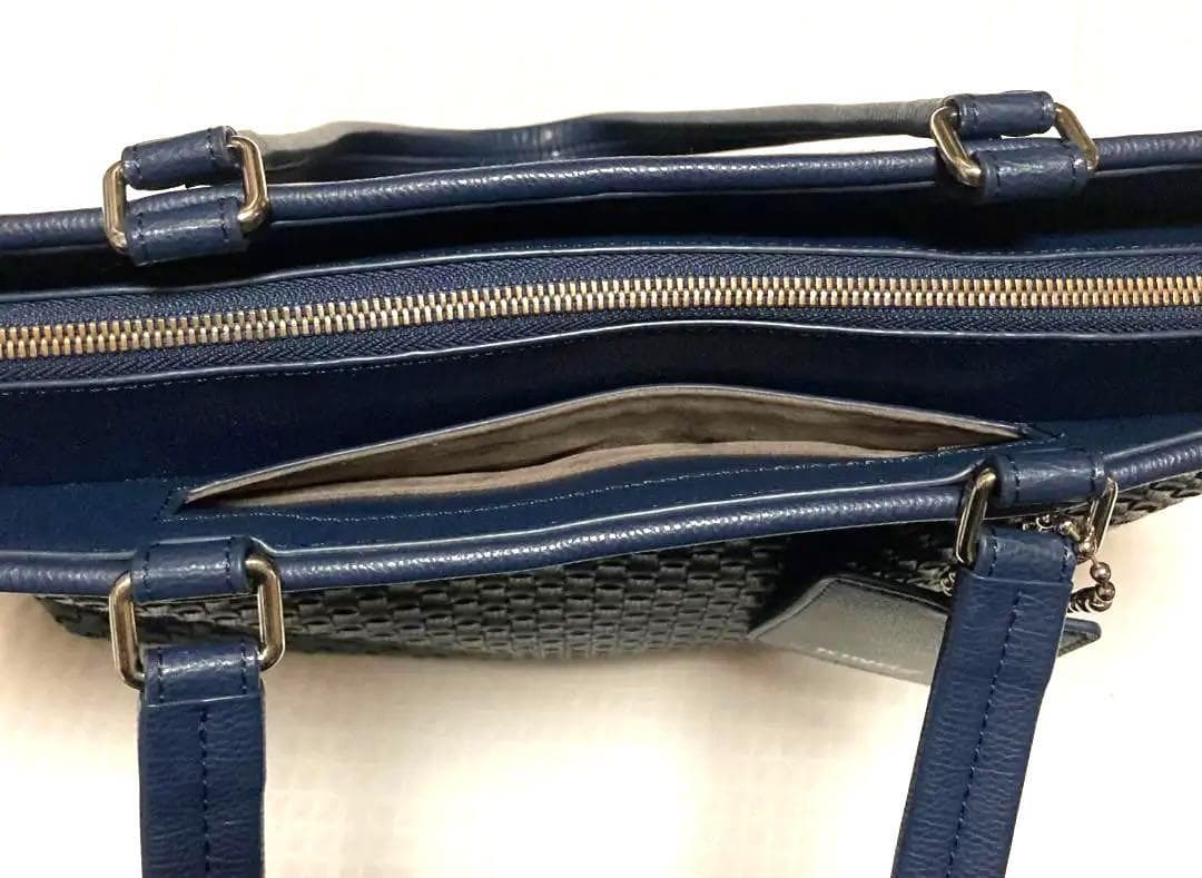 KINGZ by Samantha Thavasa クルーナー横型トート 紺 - メルカリ