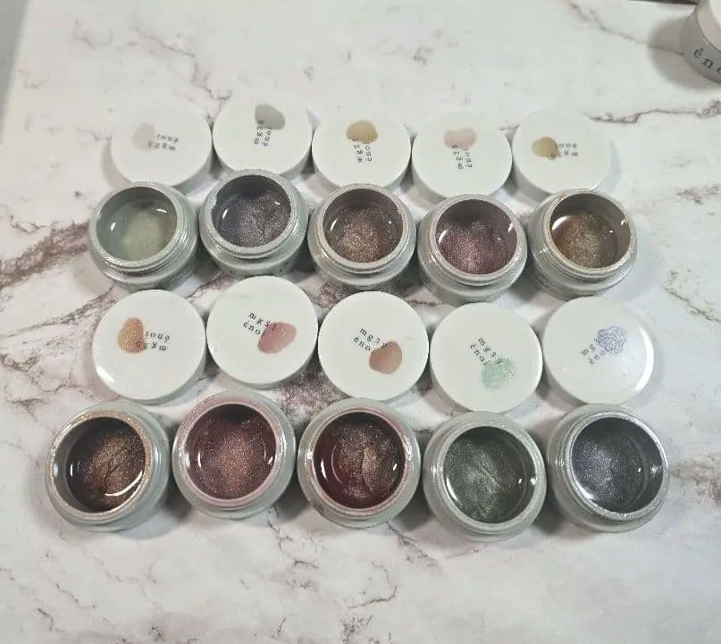 enoi ぷるマグ マグネット フラッシュ エノイ18色セット enoiのぷるマグのネイルデザイン｜ネイルブック