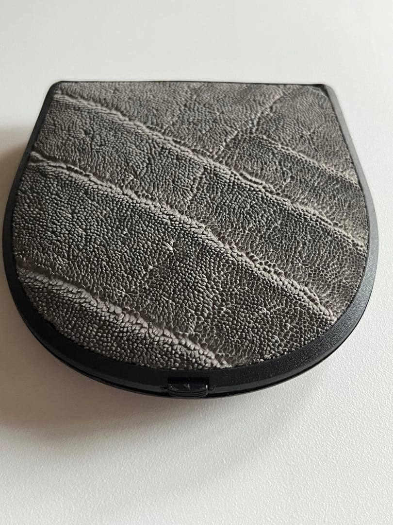 ヴァレクストラ　Valextraエレファント　ケース