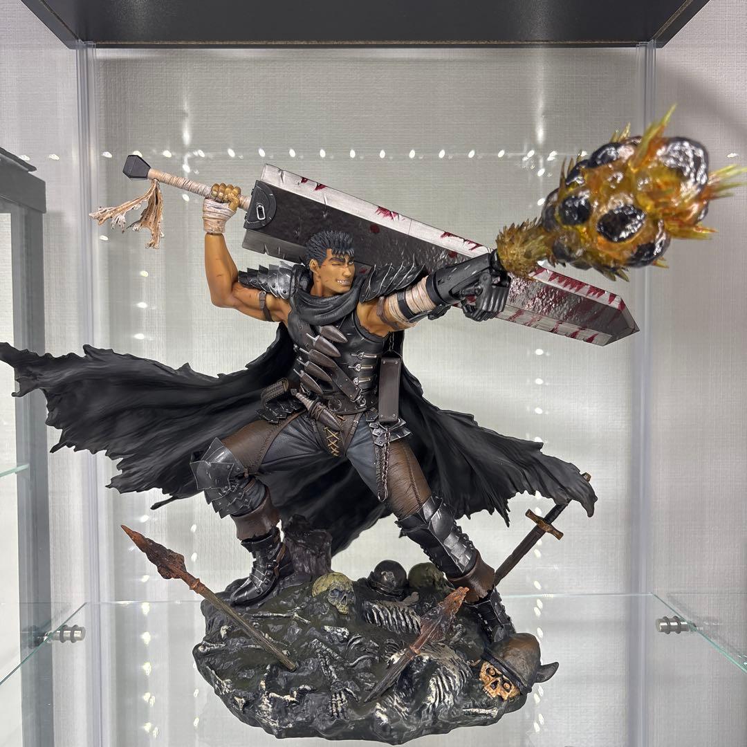 「ベルセルク」ガッツ 黒い剣士Ver.1/7フィギュア TVアニメ『ベルセルク』より、ガッツが黒い剣士の姿で1/7スケール