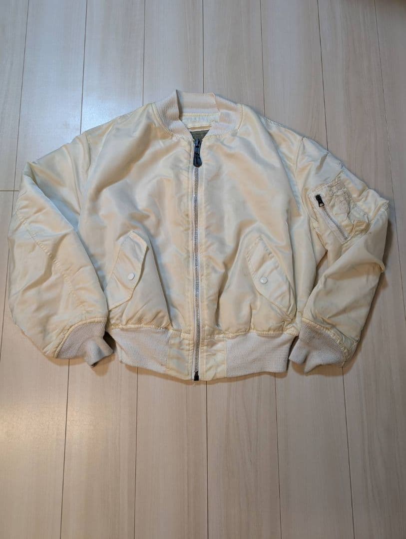 k*k様 非売品【激レア】globe@4_domes スタッフジャンパー MA- - メルカリ