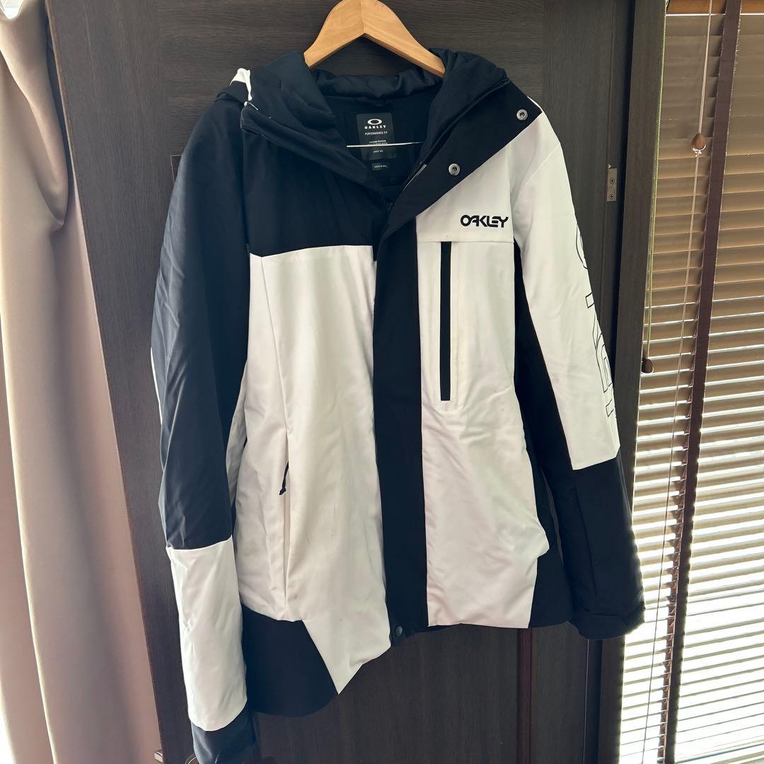 OAKLEYスキースノーボードウェア　メンズUS／EU Mサイズ　JPNＬサイズ