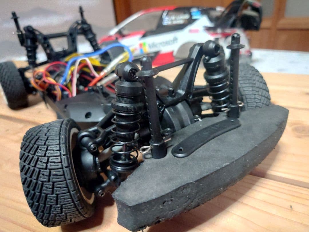 京商 FZ02 ラリーコンバージョンセット装着シャーシ おまけボディ付き