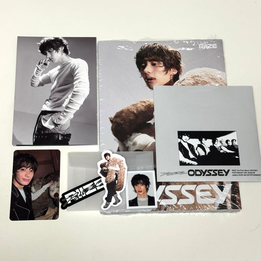 RIIZE Odyssey PHOTOBOOK Ver. アントン コンプ - メルカリ