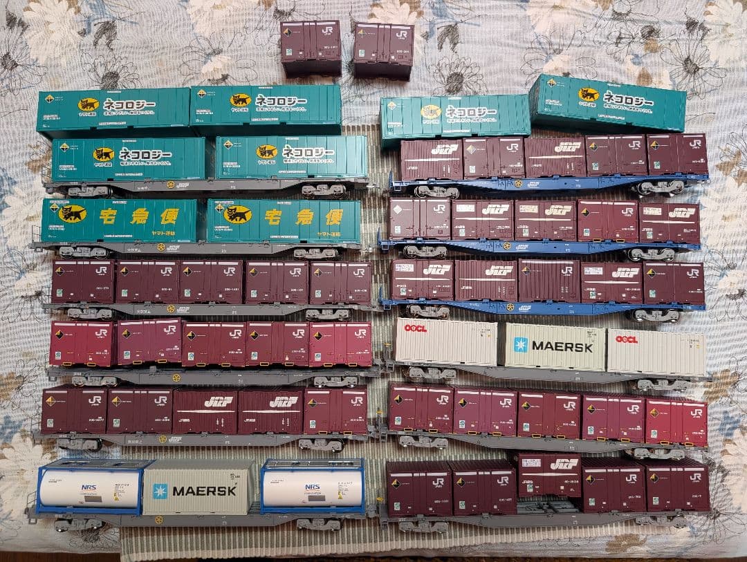 K*a様 TOMIX HOゲージ コキ104、106、107 計12両 Yahoo!オークション -「tomix コキ106」の落札相場・落札価格