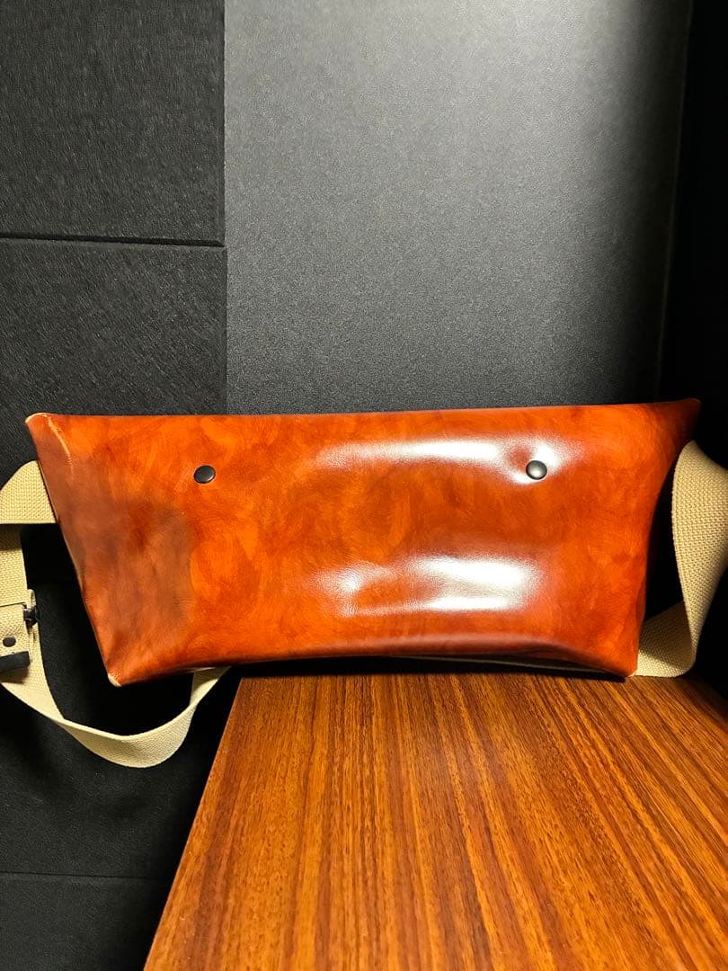 ユニアンドコー　メッセンジャーバック　キャメル　ブラウン