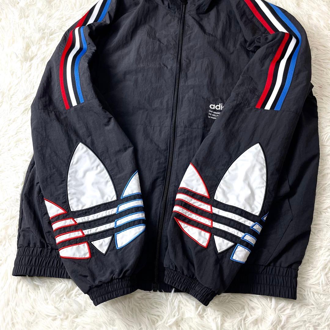 目黒蓮さん着用 アディダス トラックジャージ トリコロール