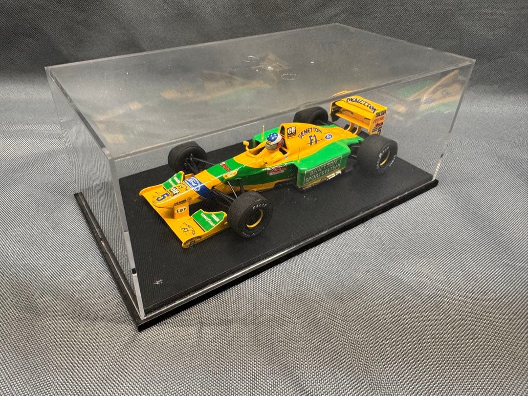 ベネトン F1 1995 ミニカー 1/43 ケース付き