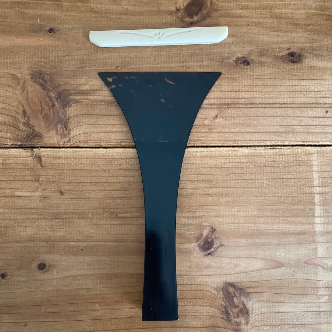 三味線バチ　鼈甲　撥　黒水牛台