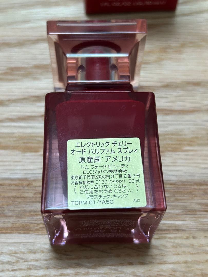 TOM FORD ELECTRIC CHERRY 30ML 香水 残量9割以上 - メルカリ
