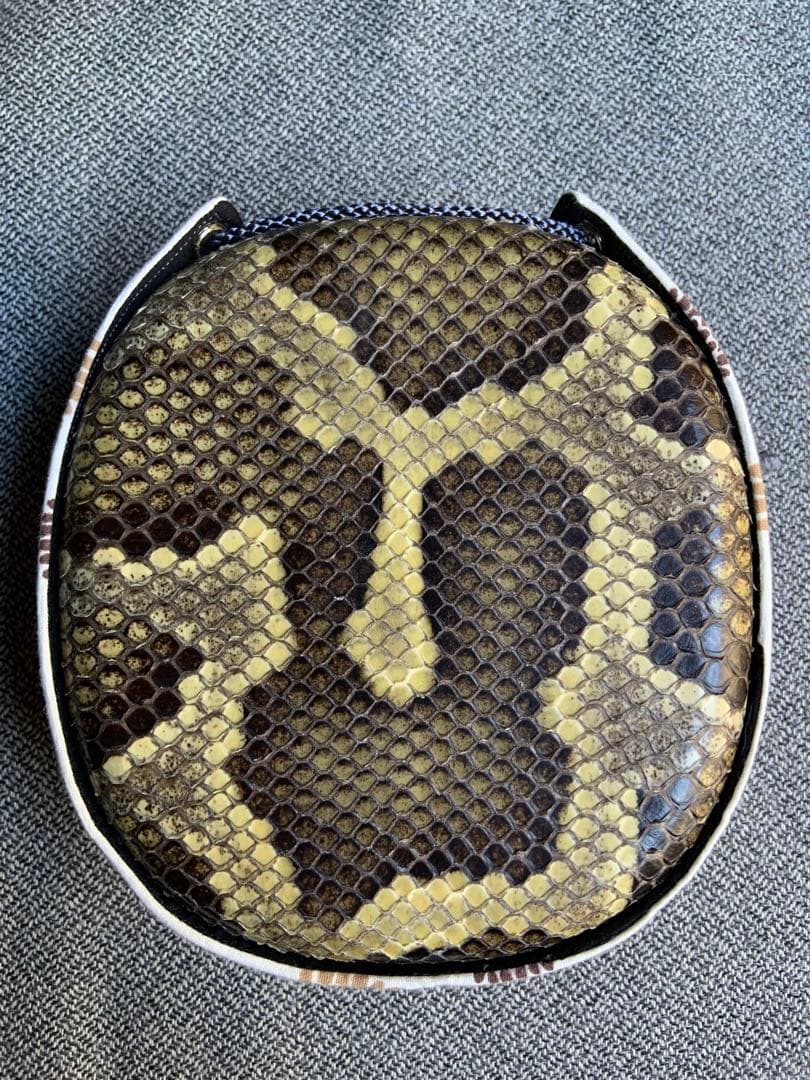 沖縄三線 知念大工型 ゆし木実 スンチー塗り - メルカリ