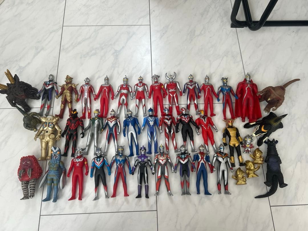 ウルトラマンフィギュアセット 約40体